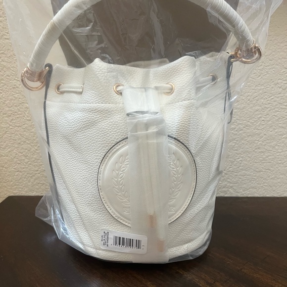 Aldo Berabrinax White Bucket Bag - Picture 9 of 10